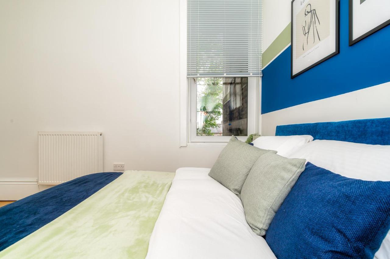 Cosy Retreat - Charming 2-Bed Apartment Greenock Exterior foto